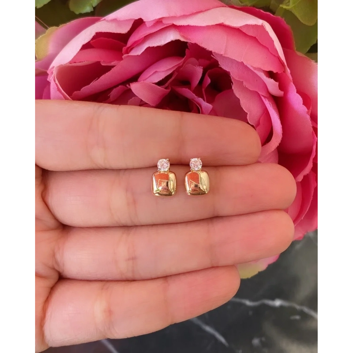 Sophie Prenses Tektaş Küpe