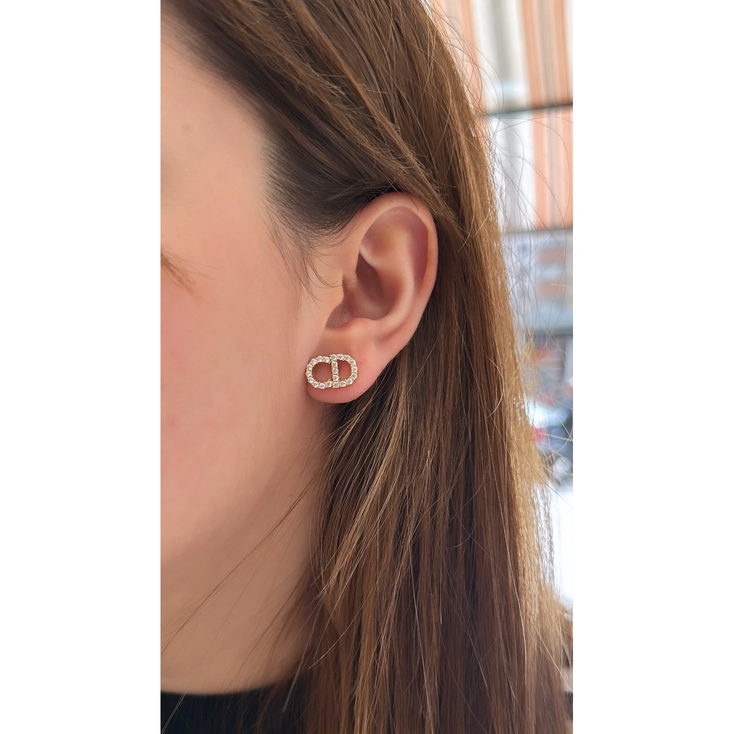 Taşlı CD Stud Küpe