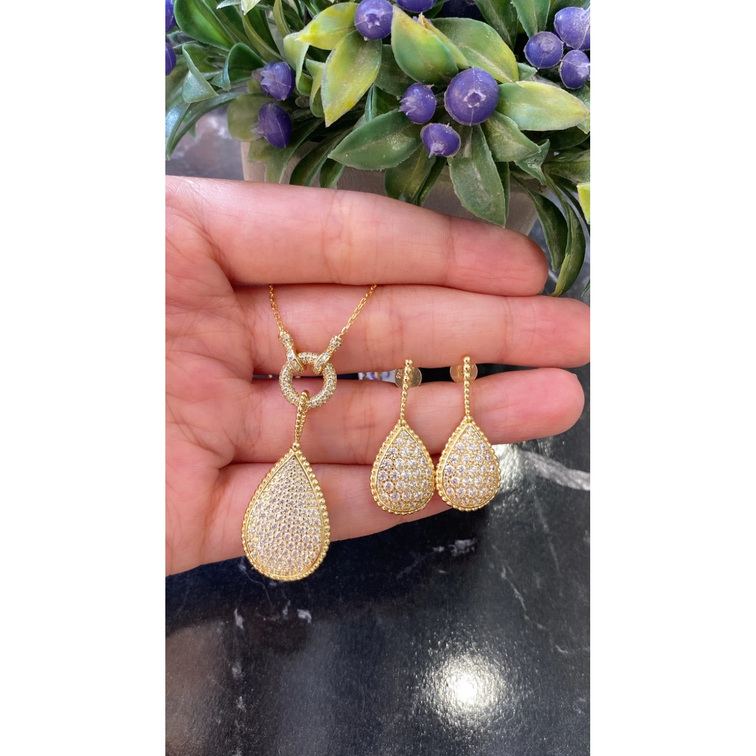 Taşlı Damla Hero Kolye