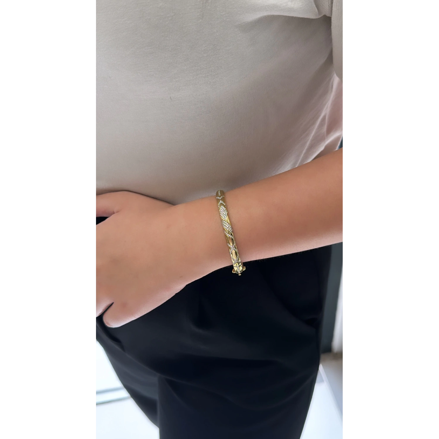 Taşlı Etnik Kelepçe Bilezik