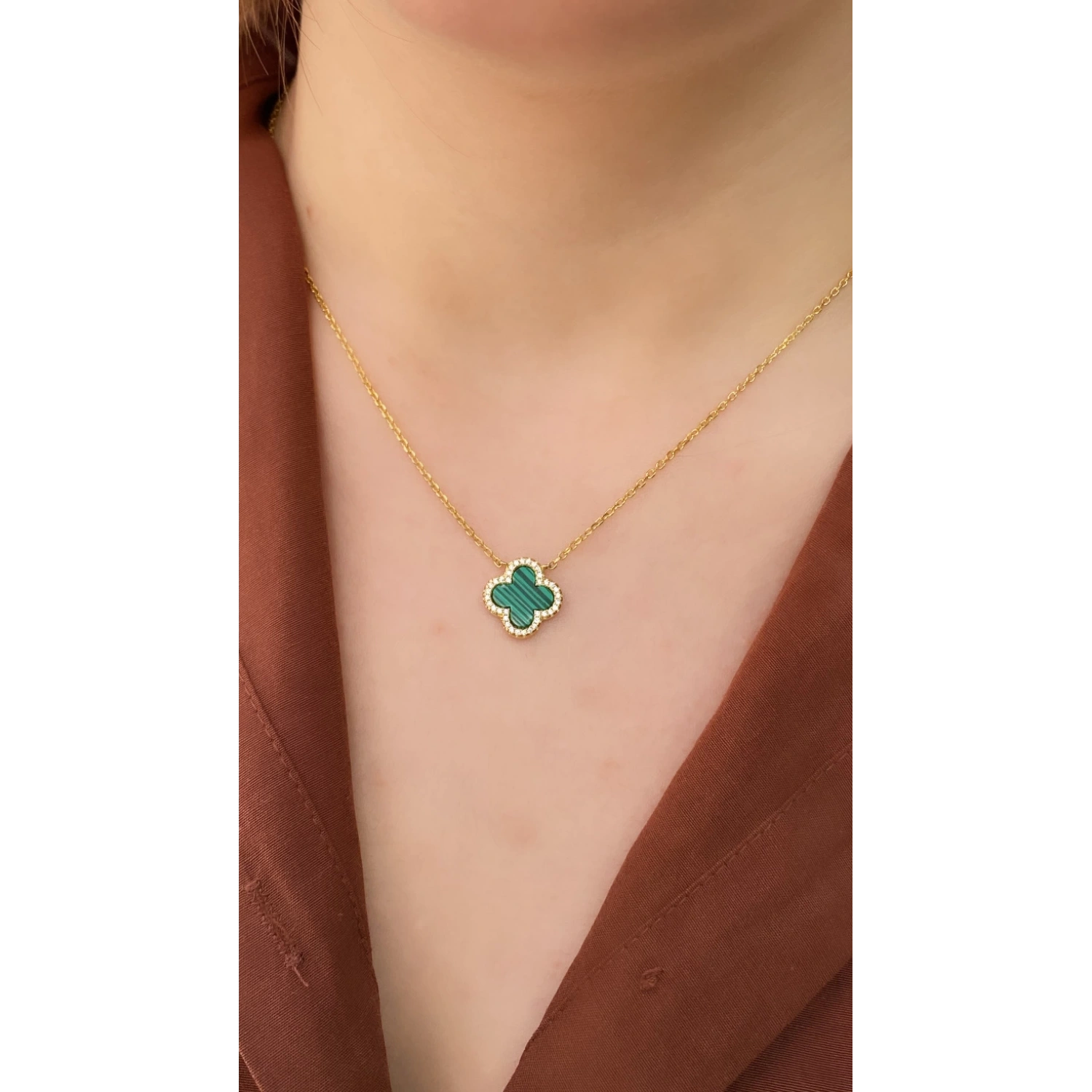 Taşlı Malahit Yonca Kolye