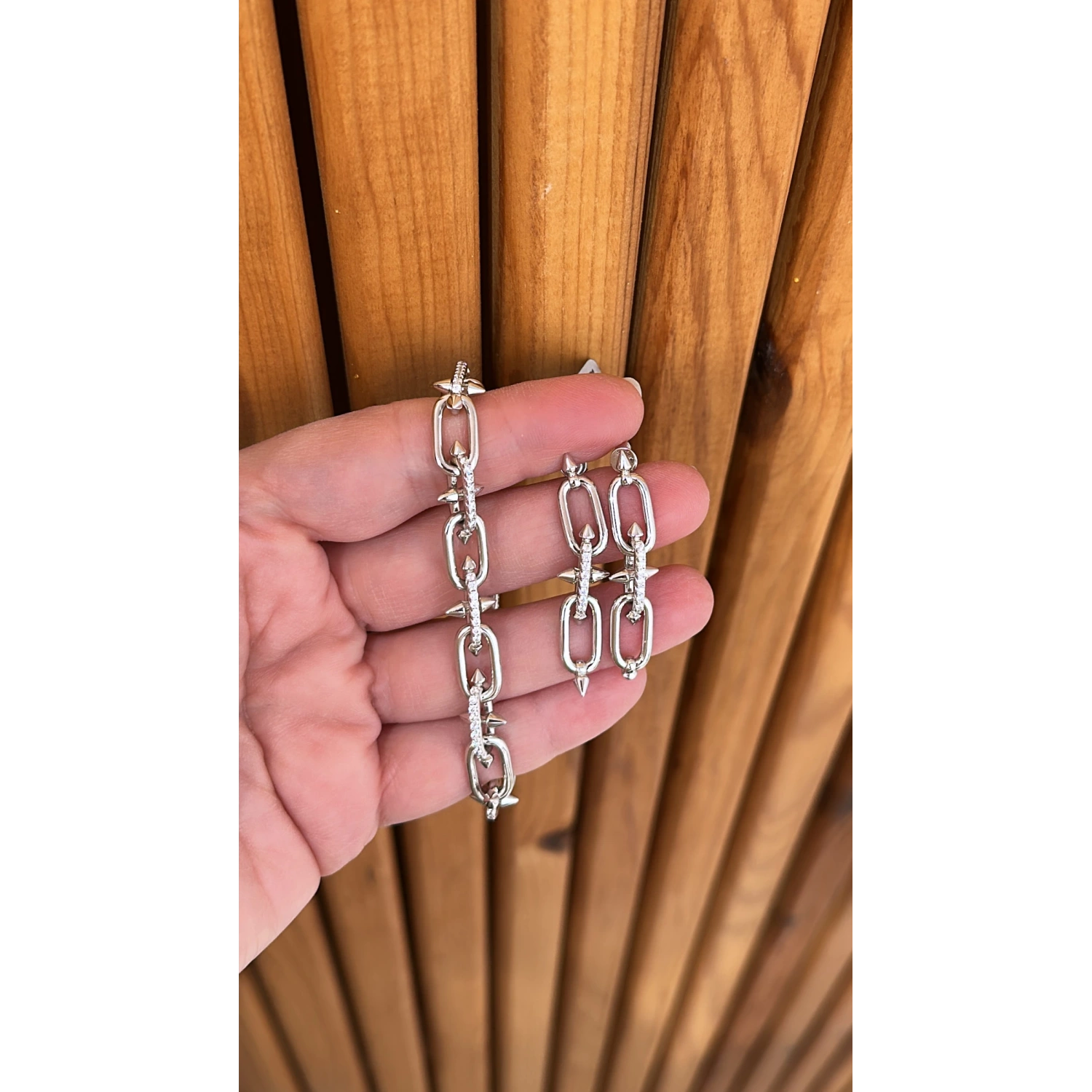 Tify Arrow Taşlı Bileklik