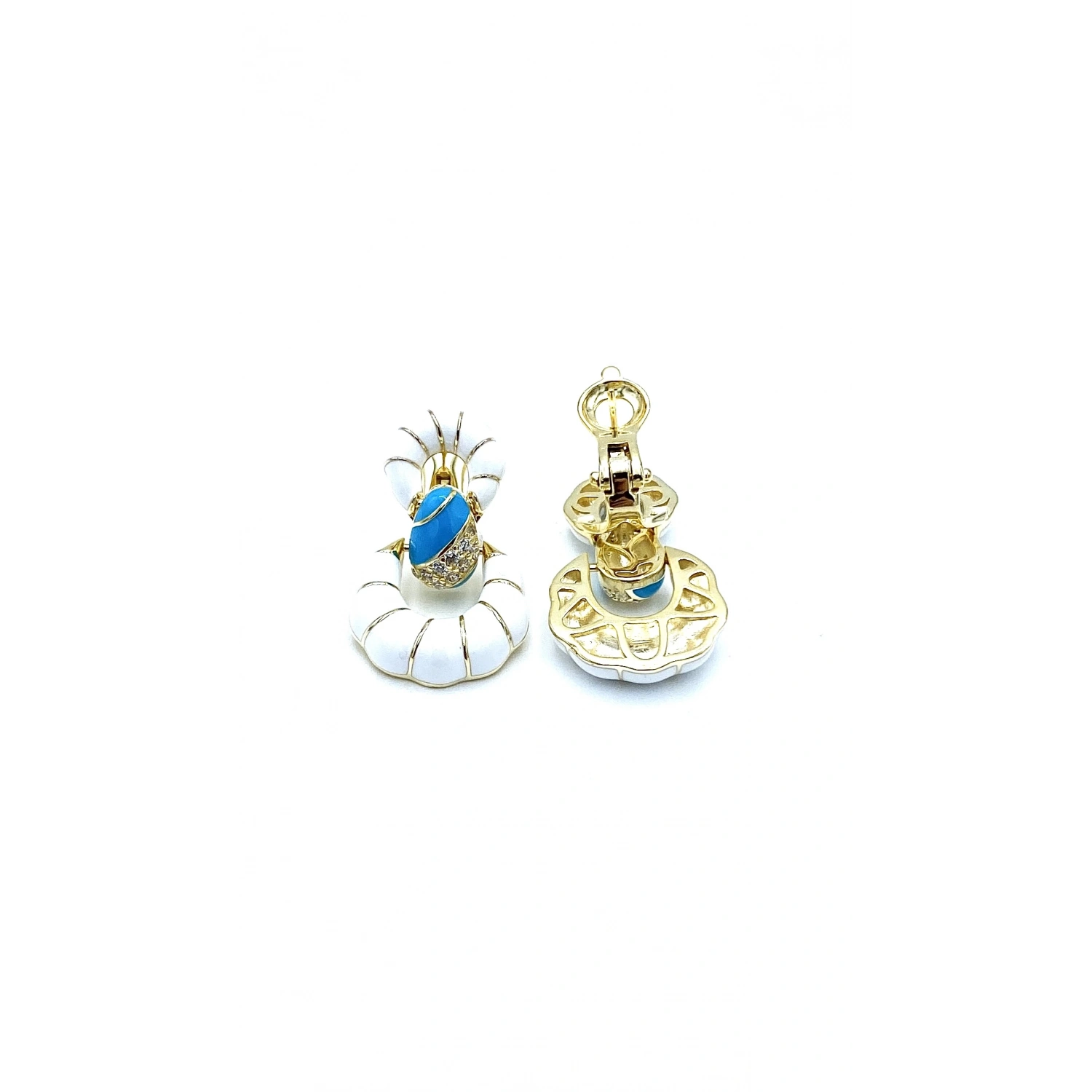 White Button Tasarım Küpe