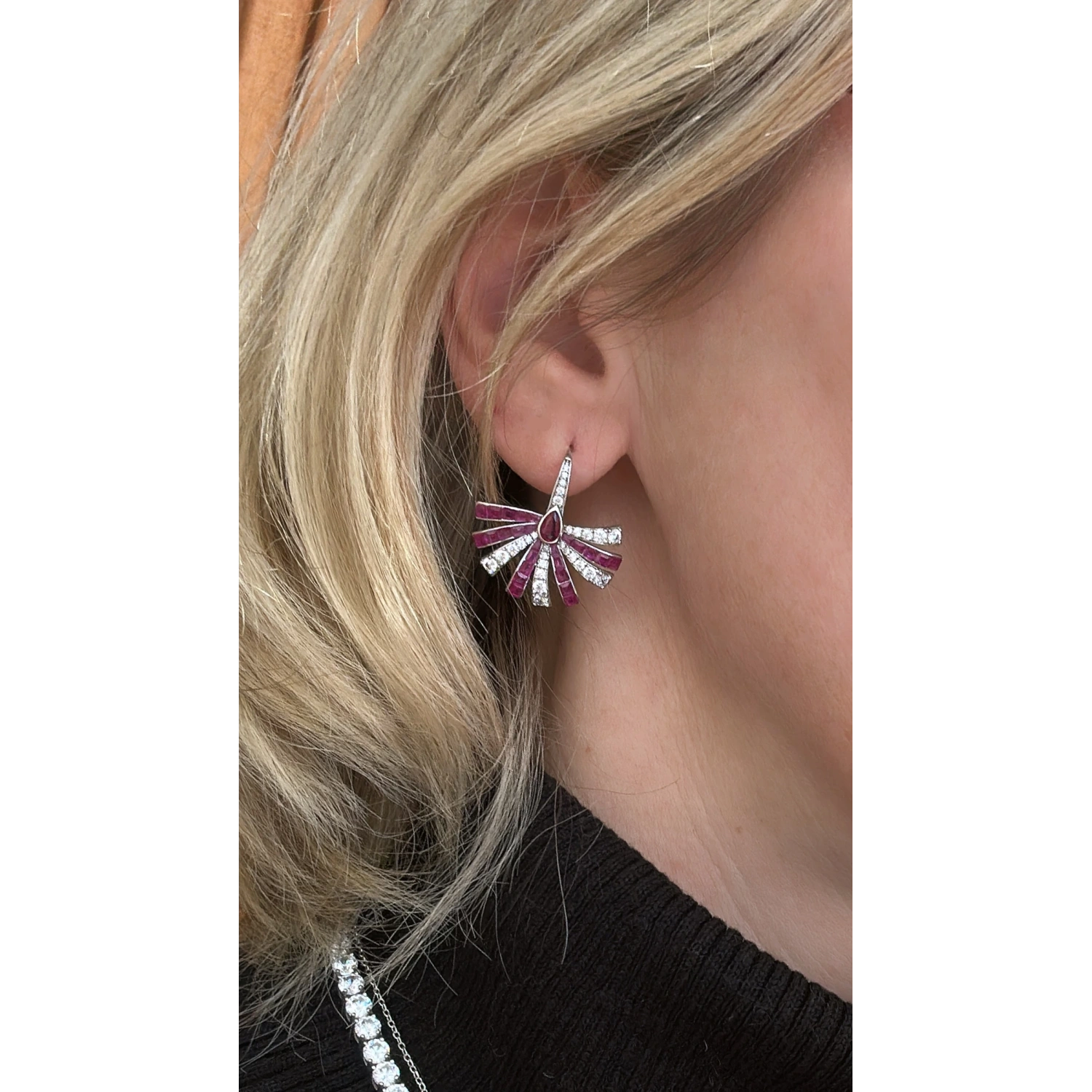 Yakut İnvisible Yelpaze Küpe