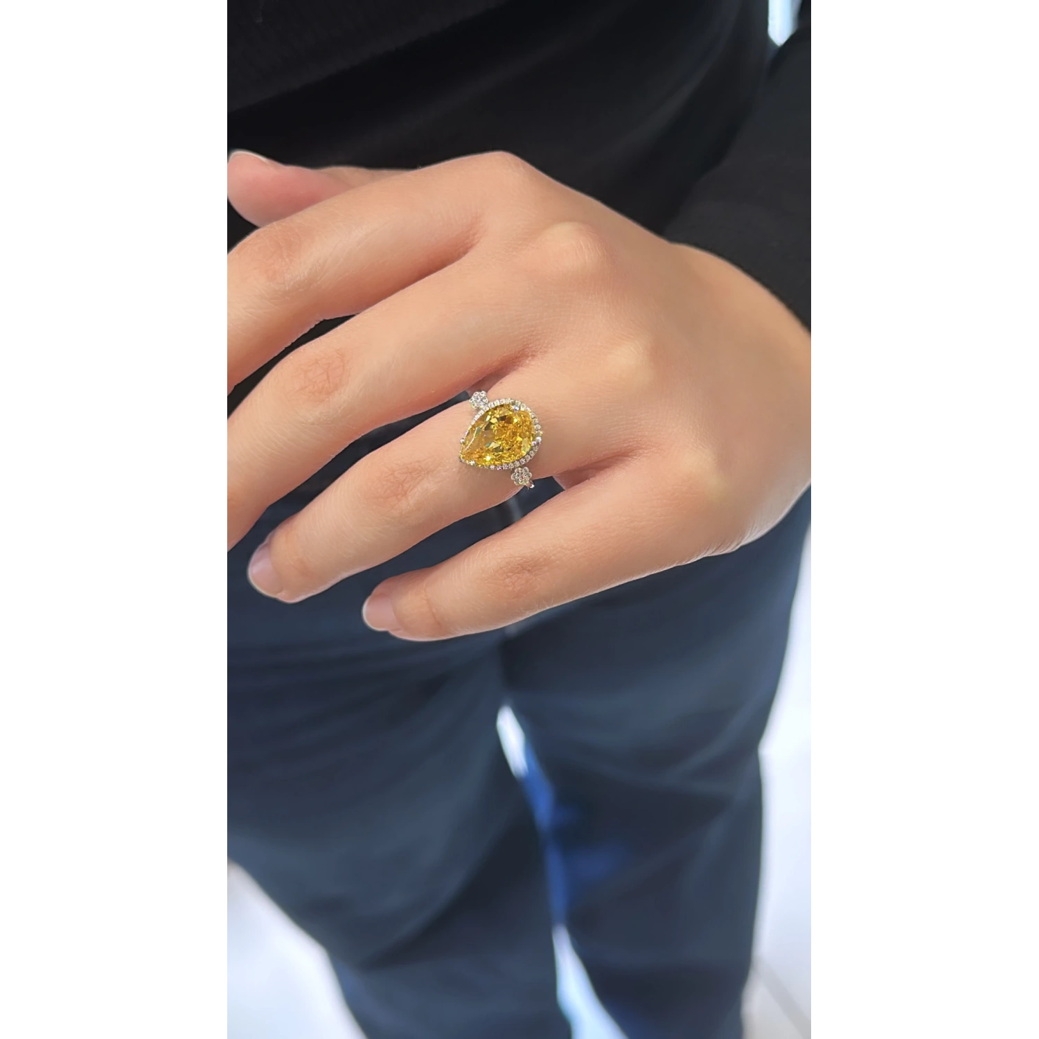 YD Damla Round Çiçek Yüzük