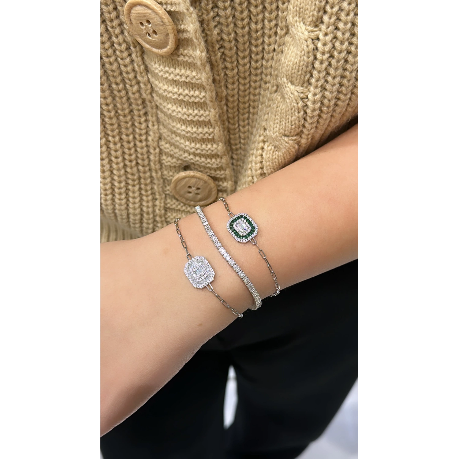 Yeşil Inv Bagetli Ataç Zincir Bileklik