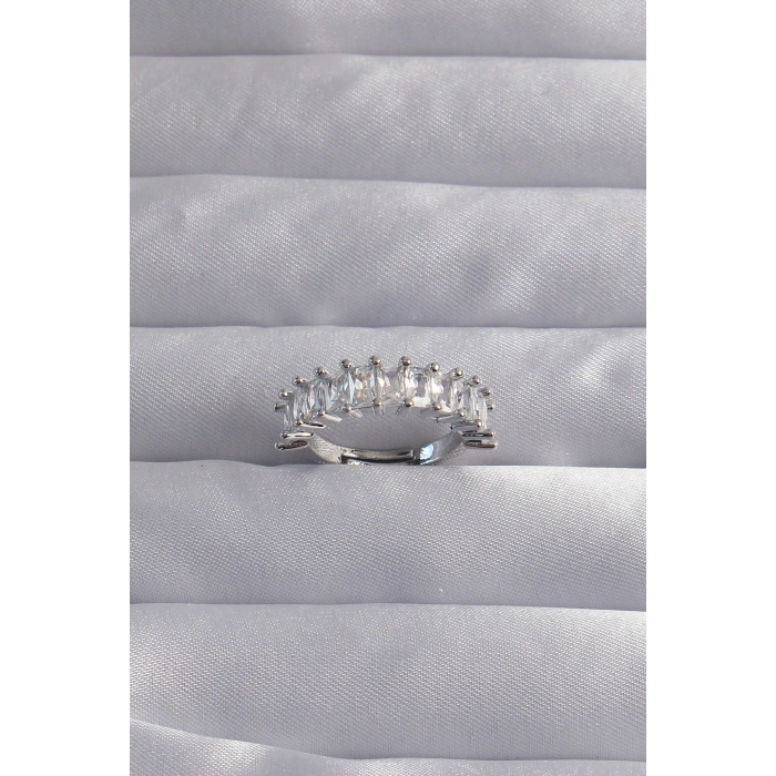 Pirinç Ayarlamalı Gümüş Renk Baget Taşlı Su Yolu Yüzük