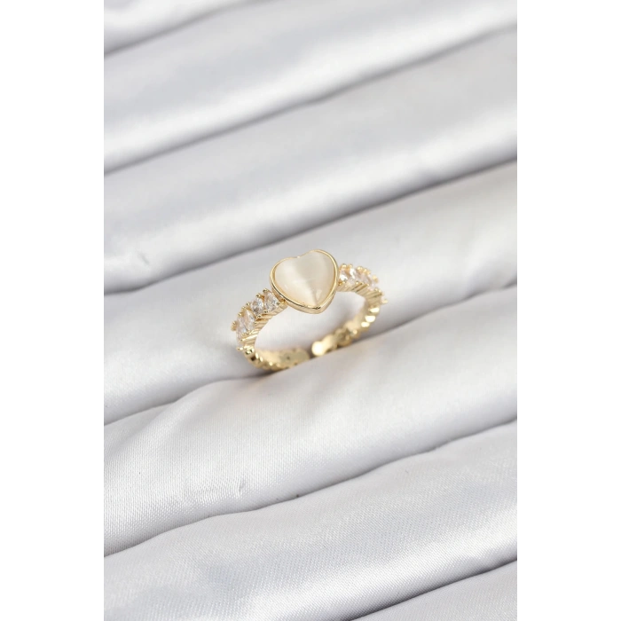 Pirinç Gold Renk Zirkon Taşlı Kalpli Kadın Yüzük