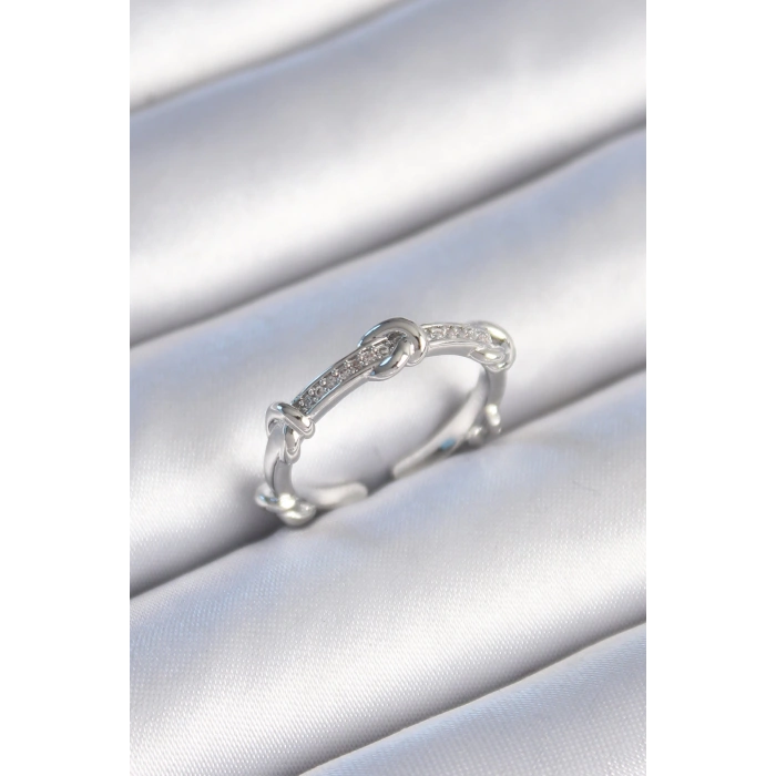 Pirinç Gümüş Renk Zirkon Taşlı Düğüm Model Kadın Yüzük