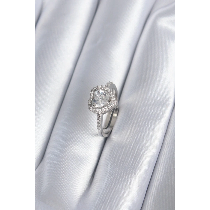 Pirinç Gümüş Renk Zirkon Taşlı Kalp Charm Model Kadın Yüzük