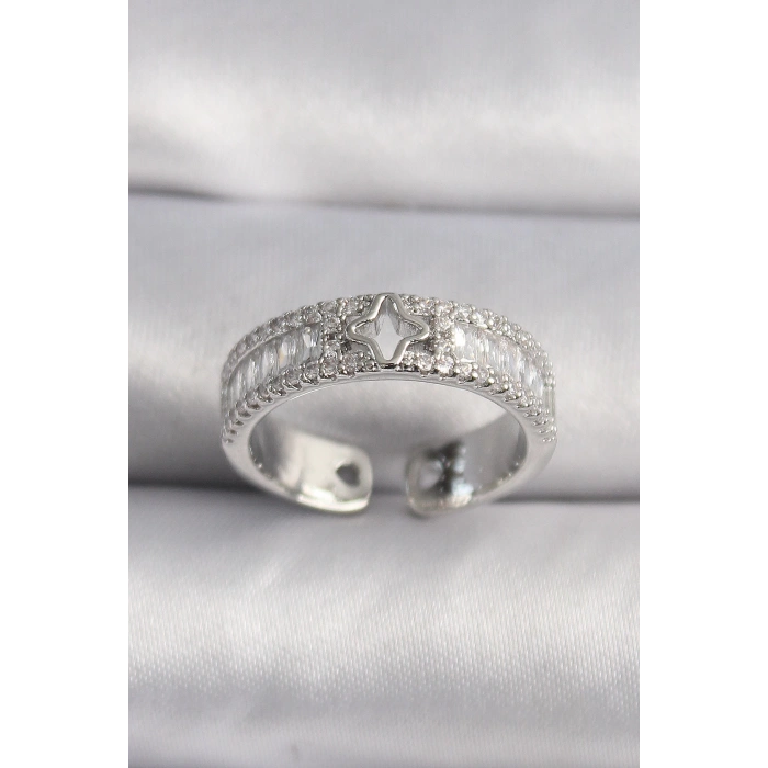 Pirinç Gümüş Renk Zirkon Taşlı Yıldız İşleme VIP Seri Kadın Yüzük