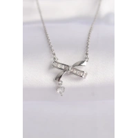 316L Çelik Zincir Gümüş Renk Zirkon Taşlı Kalp Detay Fiyonk Kolye