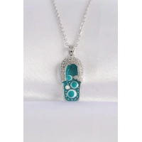 316L Çelik Zincir Zirkon Taşlı Gümüş Renk Nazarlı Terlik Tasarımlı Kolye