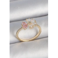Pirinç Gold Renk Beyaz Mineli Pembe Zirkon Taşlı Çiçek Model Kadın Yüzük