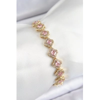 Pirinç Zirkon Taşlı Pembe Yonca Baget Model Gold Renk VIP Seri Kadın Bileklik
