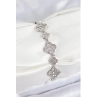 Pirinç Zirkon Taşlı Yonca Model Gümüş Renk VIP Seri Kadın Bileklik