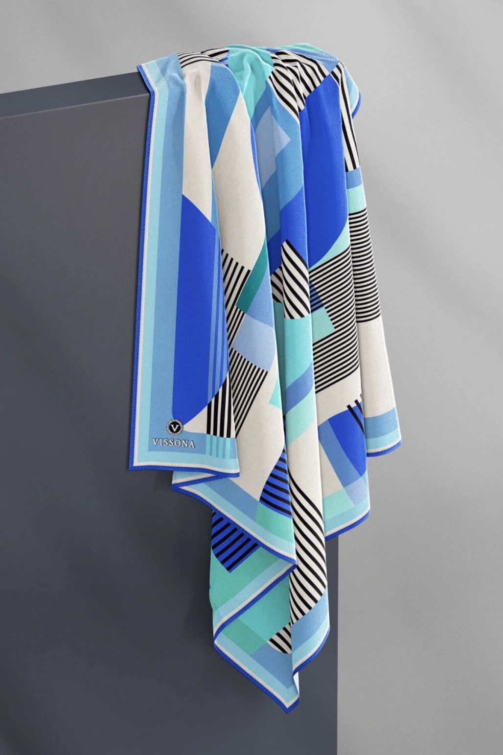 100% Twill İpek Geometrik Desenli Bebe Mavisi - Saks Renkli 90x90 Dikim Şekli : El Dikişi Eşarp