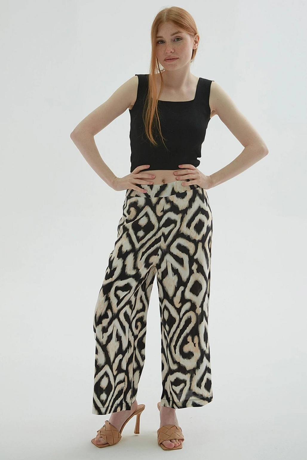 24y0848k1 Kadın Desenli Crop Pantolon