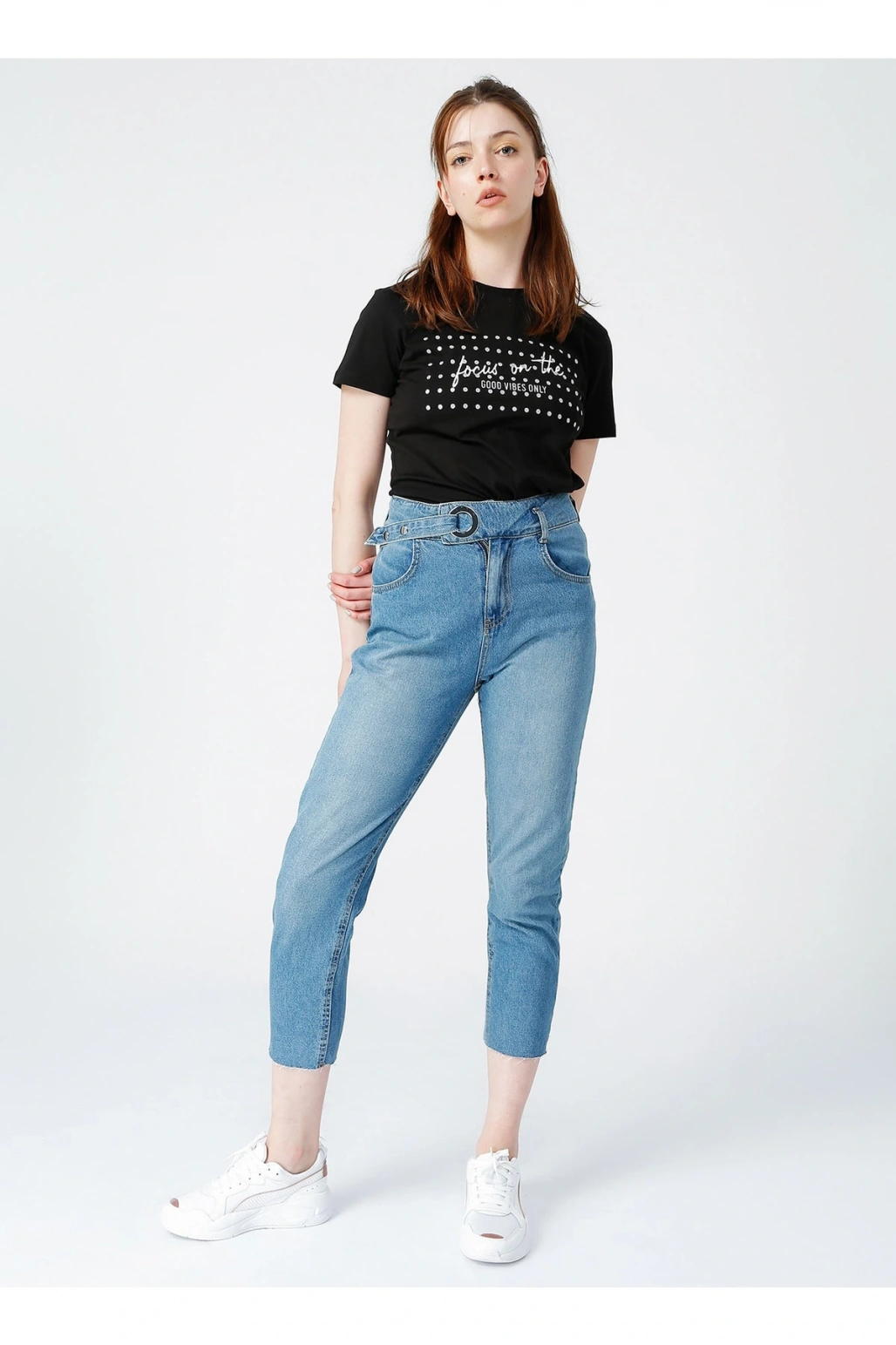 Pamuk Bisiklet Yaka Kısa Kollu Standart Fit Baskılı Siyah Kadınt-shirt