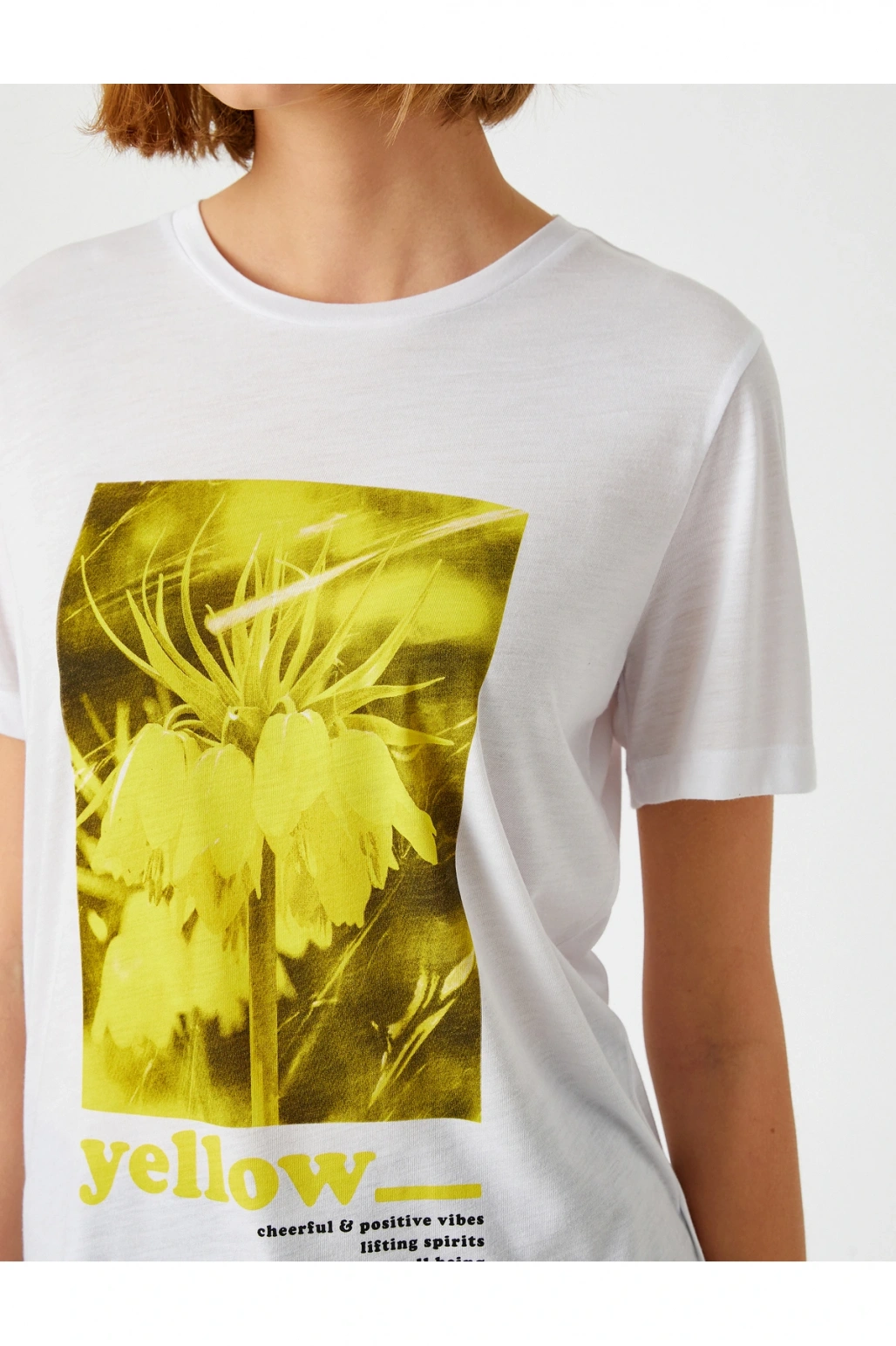 Bisiklet Yaka Kısa Kollu Baskılı Tişört