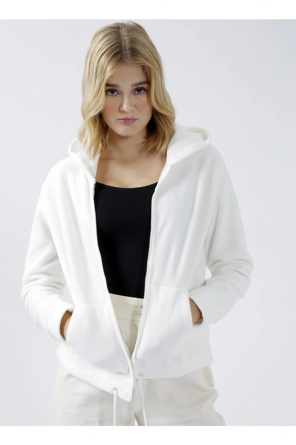 Ekru Kadın Sweatshirt