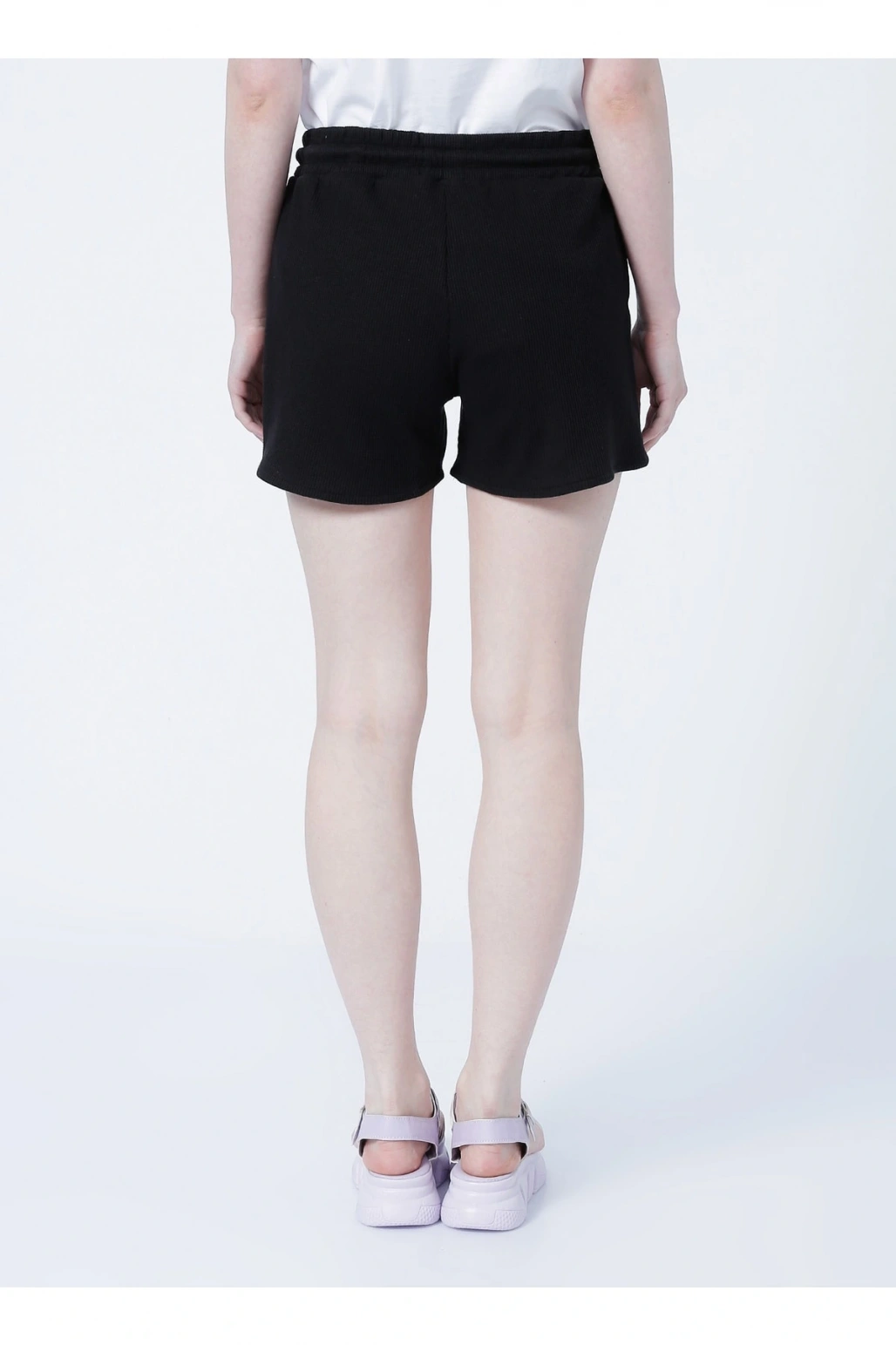 22y0657k1 Lastikli Rahat Petek Desenli Siyah Kadın Şort