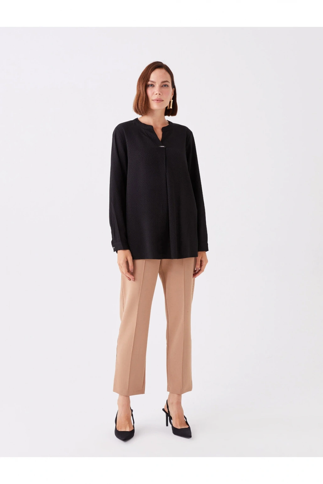 Kaçık Yaka Desenli Uzun Kollu Kadın Bluz