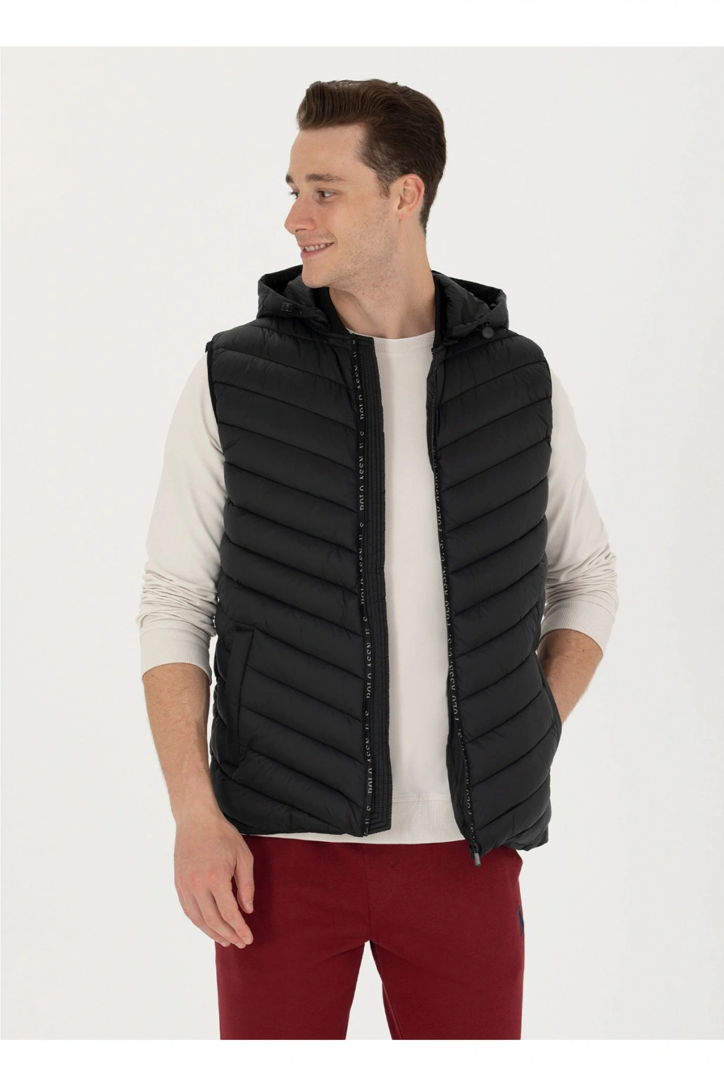 U.S. Polo Assn. Siyah Erkek Yelek JACO23K