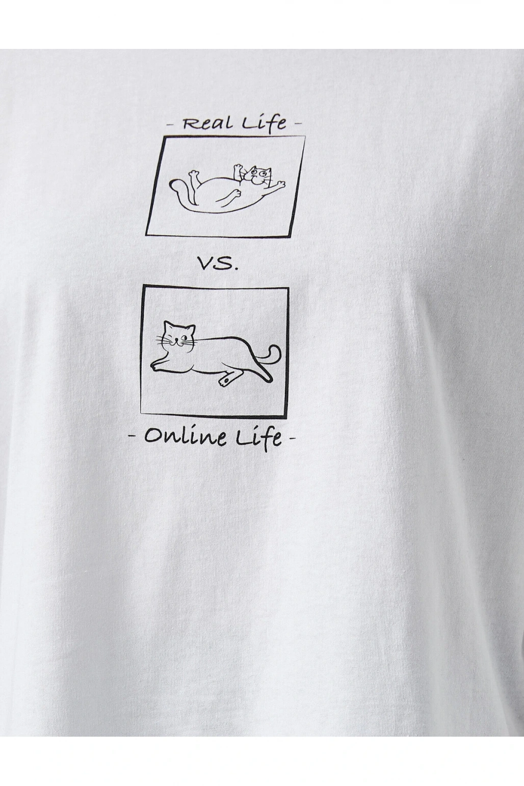 2sal10228ık Ekru T-shirt