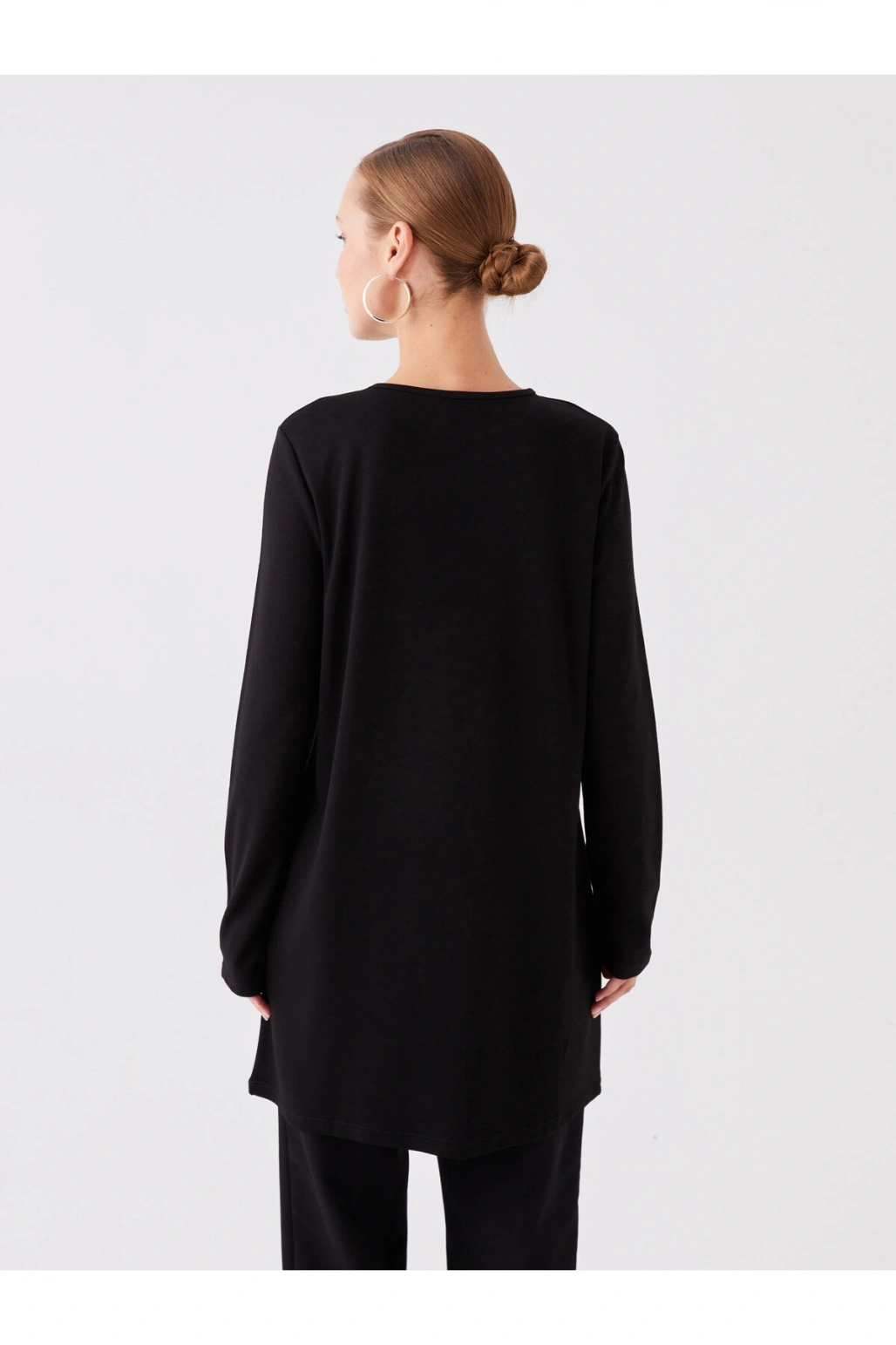 Bisiklet Yaka Payet İşlemeli Uzun Kollu Kadın Tunik