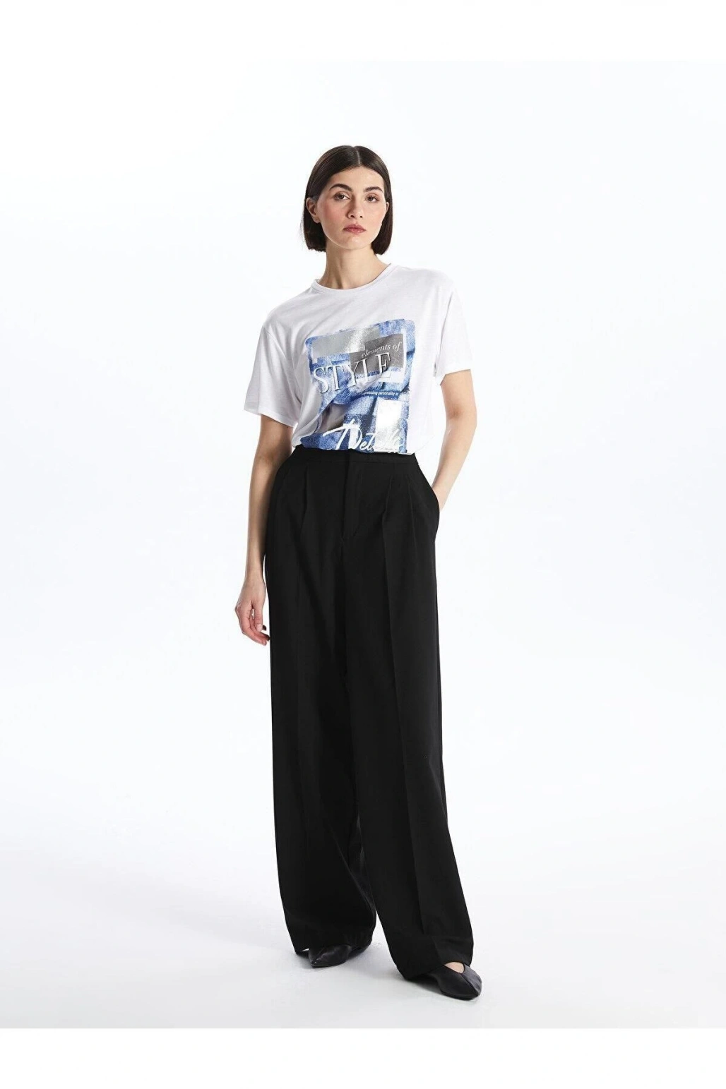 LCW Vision Bisiklet Yaka Baskılı Kısa Kollu Kadın Tişört