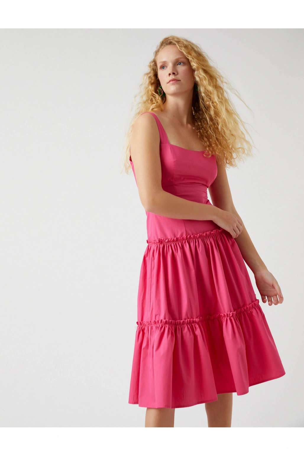 Askılı Fırfırlı Midi Boy Elbise