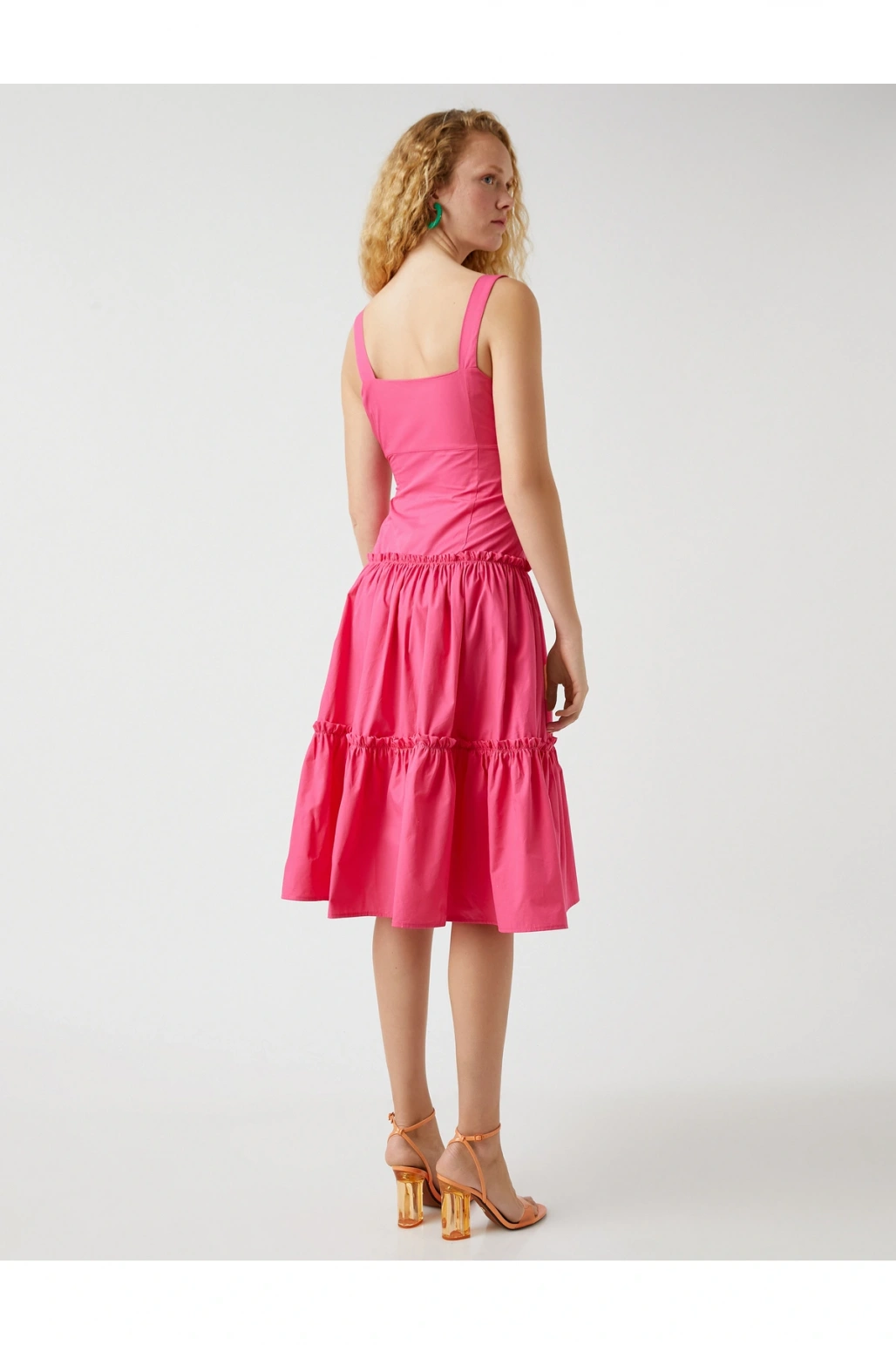 Askılı Fırfırlı Midi Boy Elbise