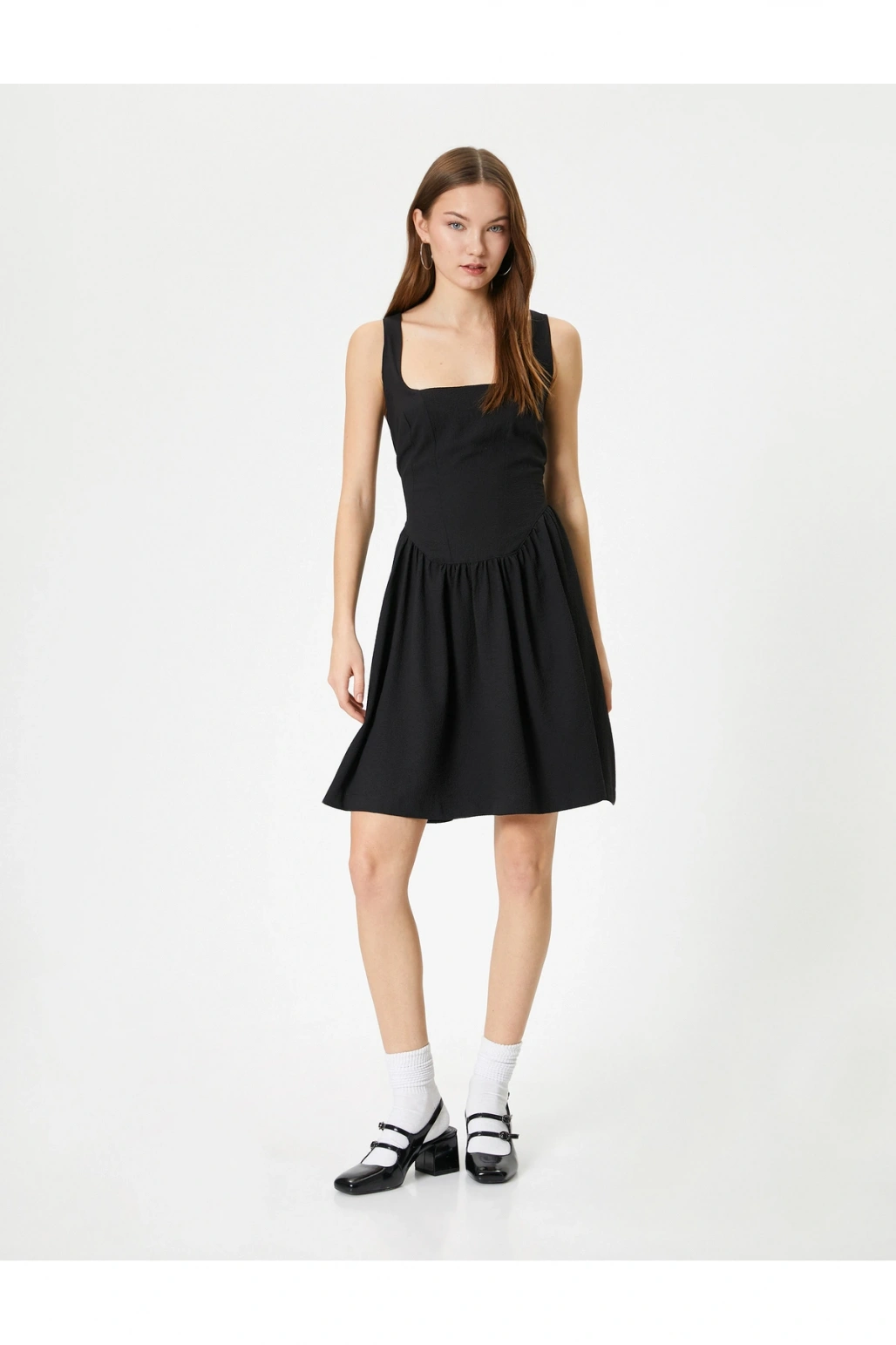 Kalın Askılı Mini Elbise Slim Fit U Yaka