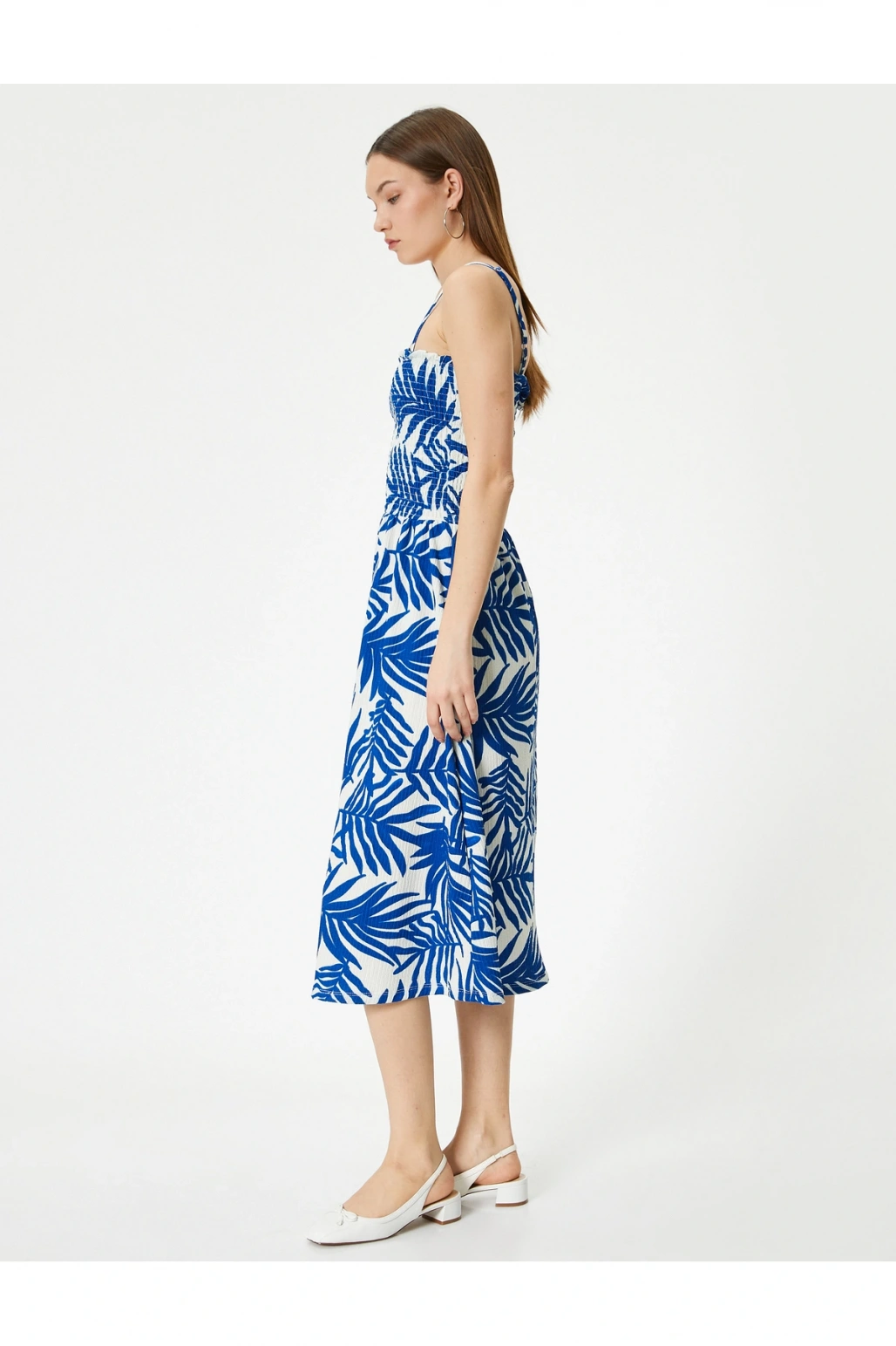 Çiçekli Elbise Midi Boy Askılı Gipe Detaylı Rahat Kalıp Bürümcük