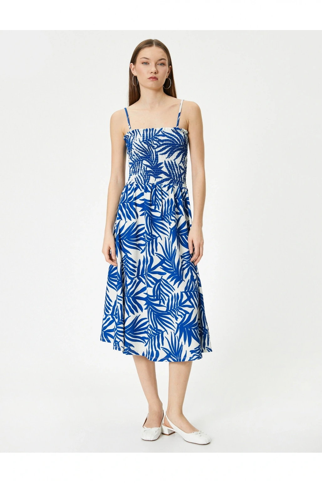 Çiçekli Elbise Midi Boy Askılı Gipe Detaylı Rahat Kalıp Bürümcük