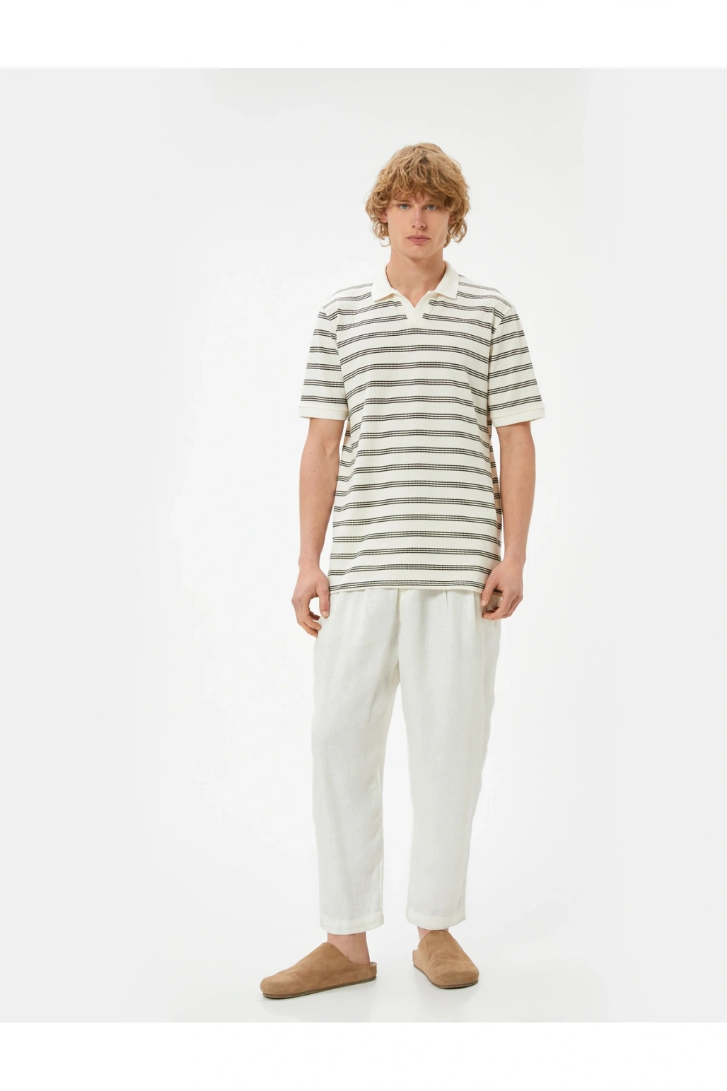 V Yaka Polo Tişört Dokulu Kısa Kollu Pamuklu