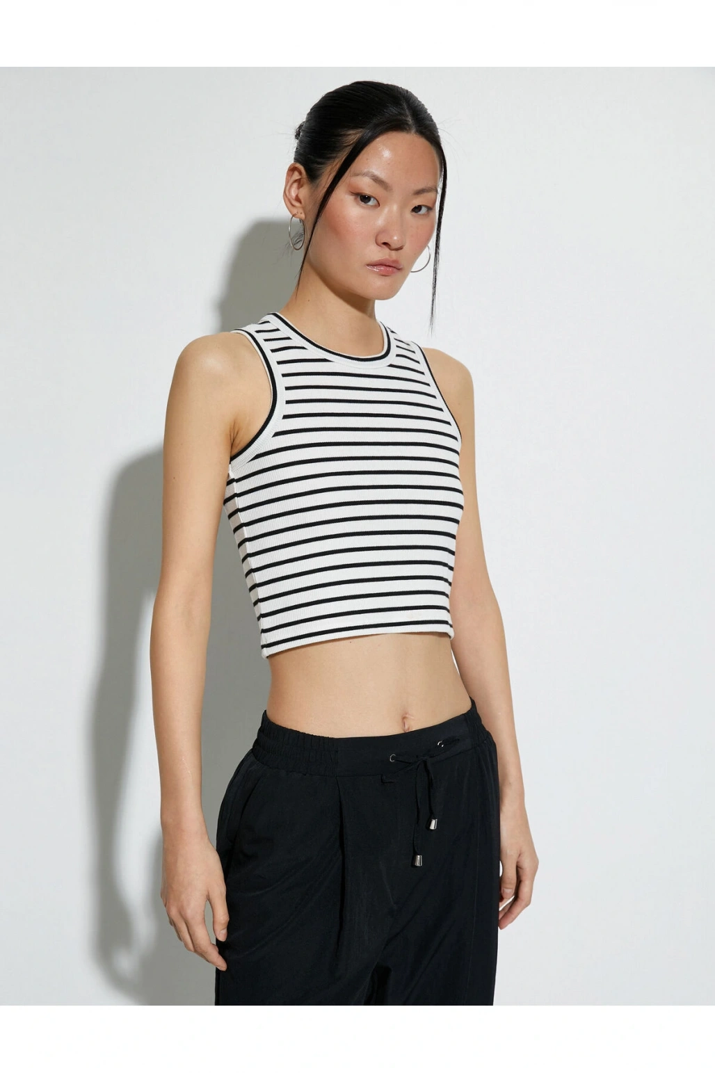 Crop Atlet Halter Yaka Fitilli
