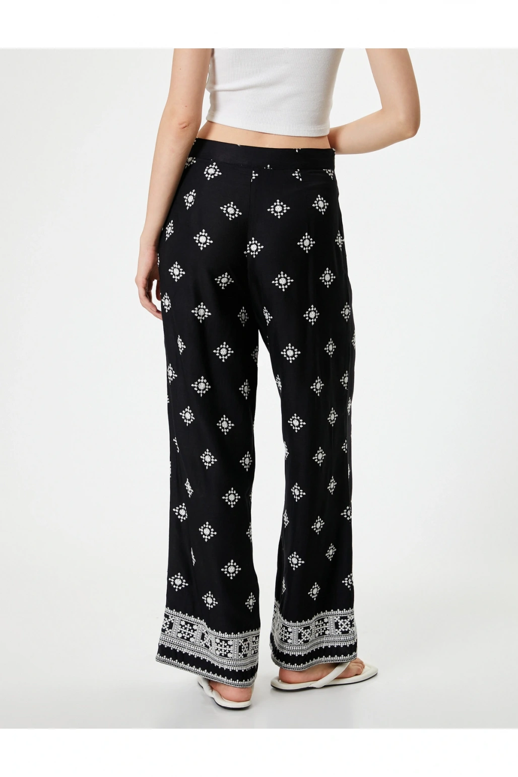 Viskon Pantolon Nakışlı Beli Lastikli Geniş Paça