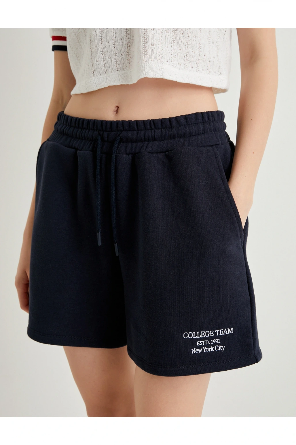 Mini Şort Cepli Rahat Kalıp Beli Bağlamalı