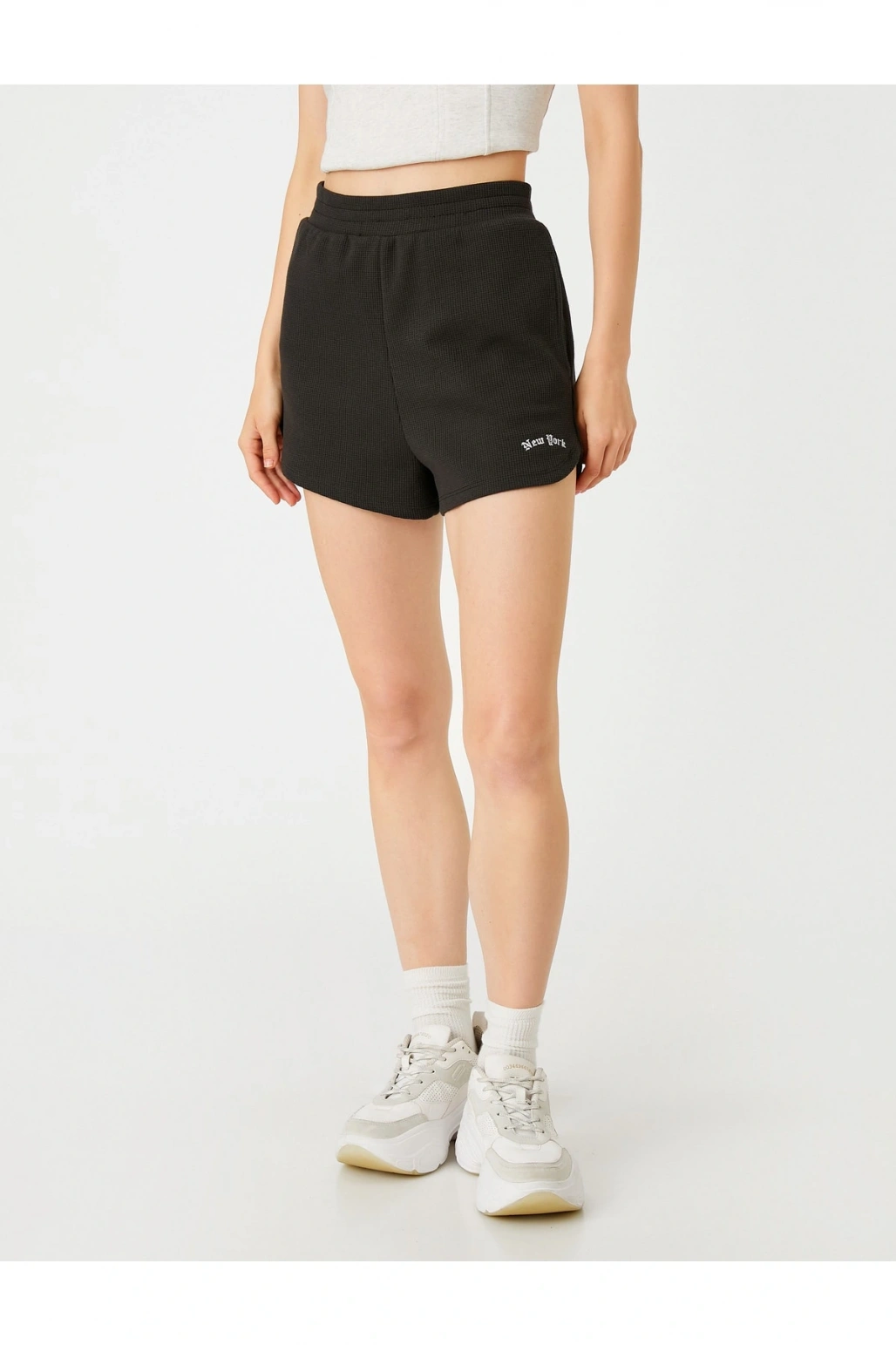 Slogan Baskılı Şort