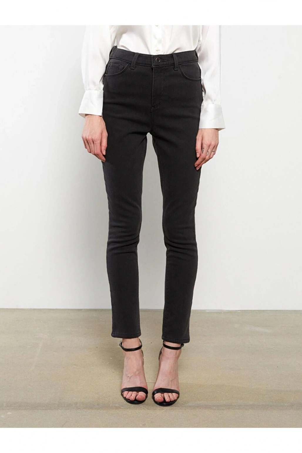 LCWAIKIKI Basic Slim Fit Düz Kadın Jean Pantolon