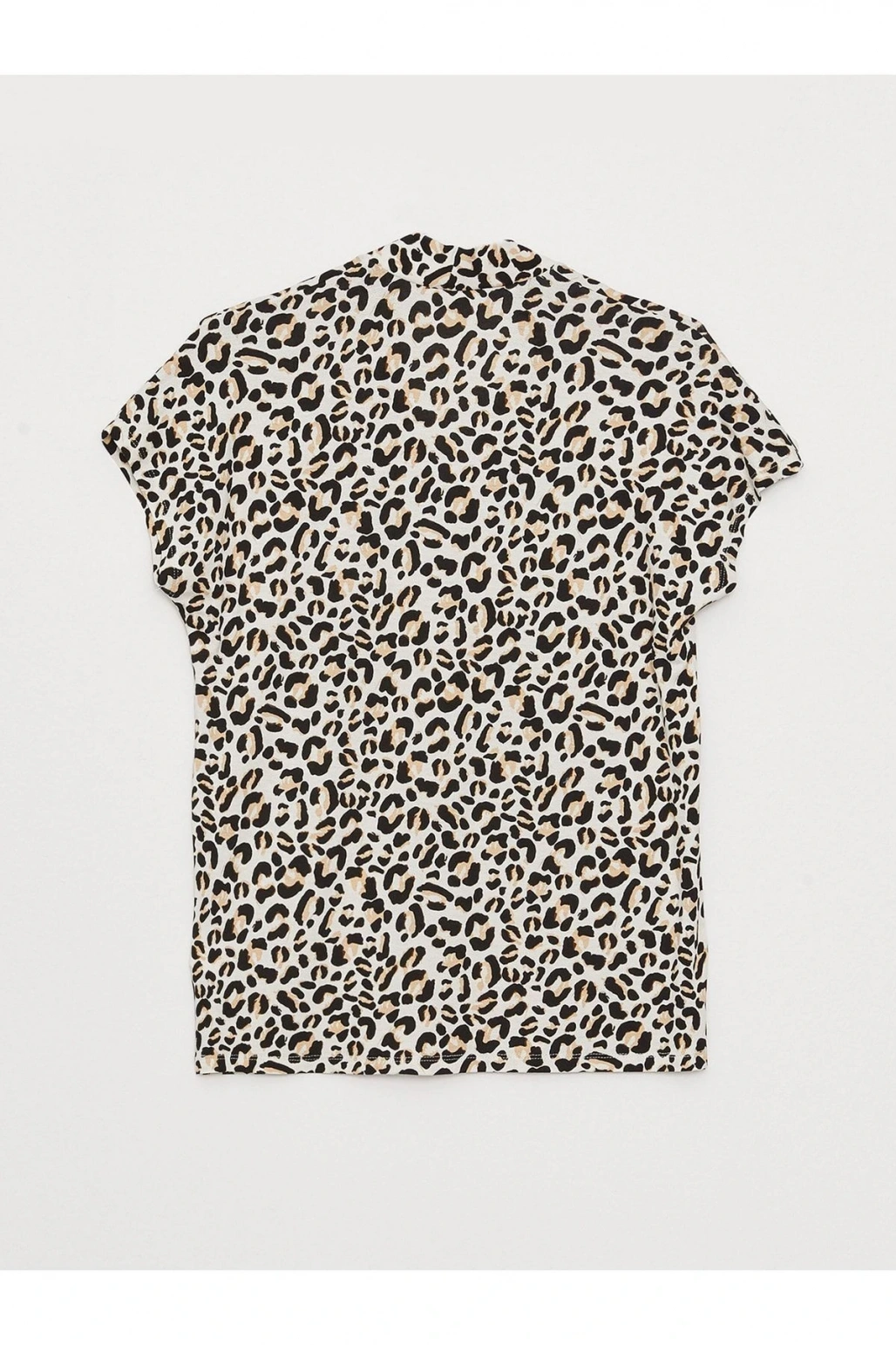 LCWAIKIKI Classic Karışık V Yaka Desenli Kısa Kollu Kadın Bluz