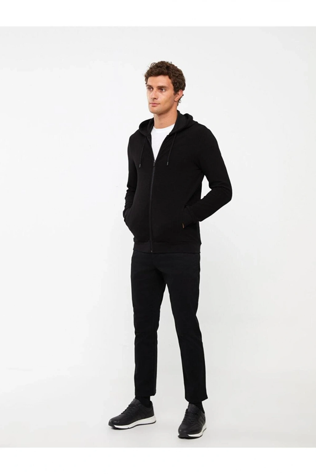 LCWAIKIKI Classic Kapüşonlu Uzun Kollu Erkek Spor Hırka