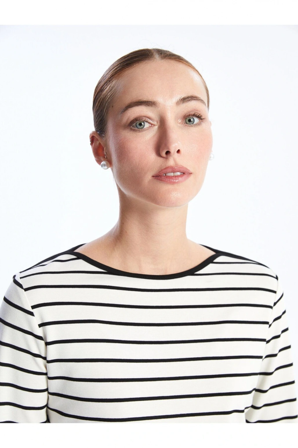 Bisiklet Yaka Çizgili Kadın Tişört