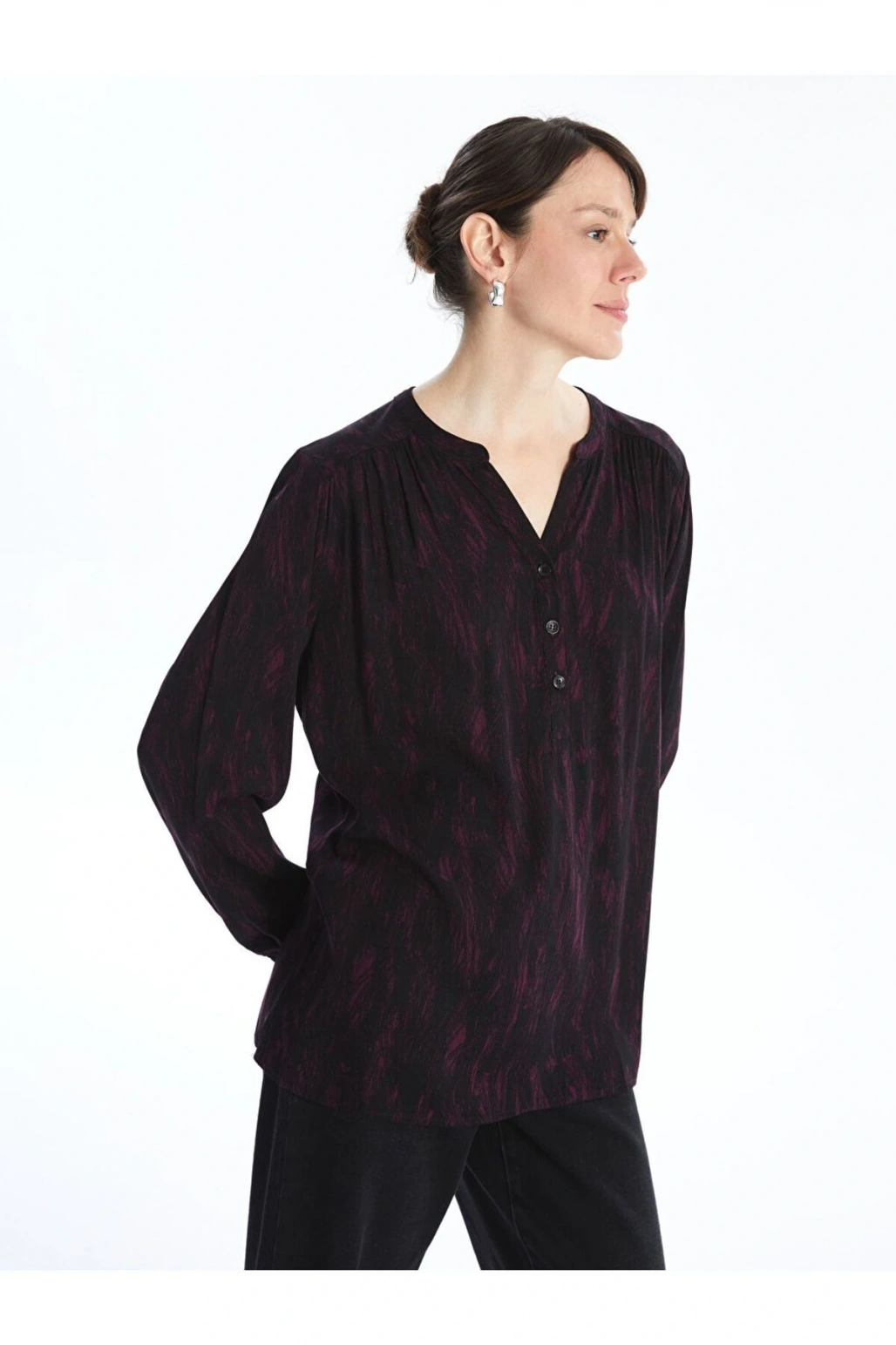 LCW Kaçık Yaka Desenli Uzun Kollu Kadın Bluz