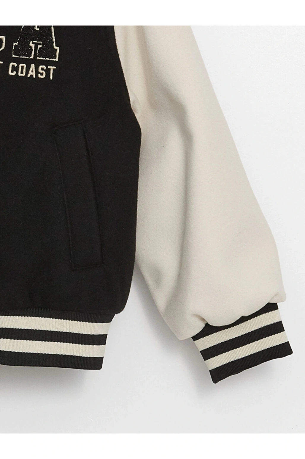 LCW Kids Yeni Siyah Nakışlı Kız Çocuk Bomber Mont