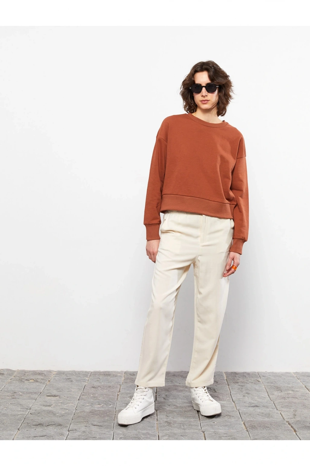 Bisiklet Yaka Düz Uzun Kollu Kadın Sweatshirt