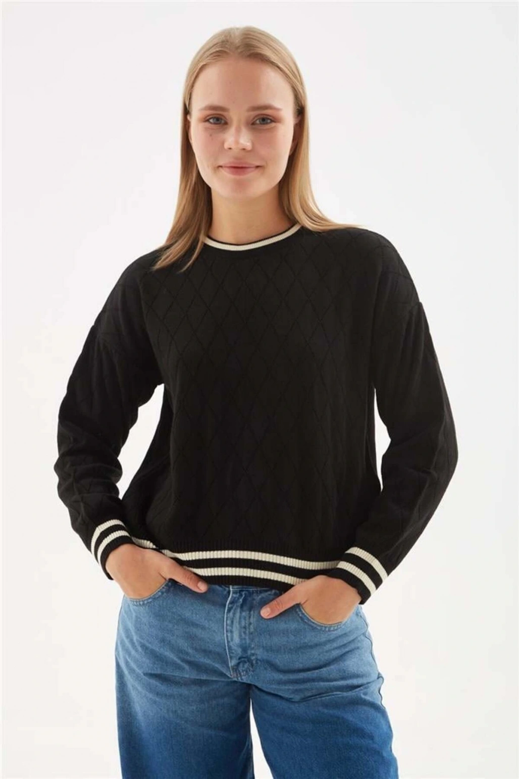 Baklava Desen Kazak Siyah