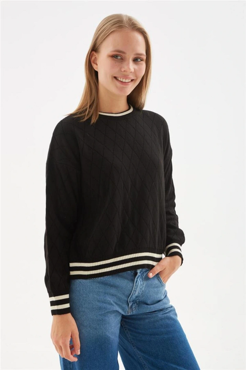 Baklava Desen Kazak Siyah